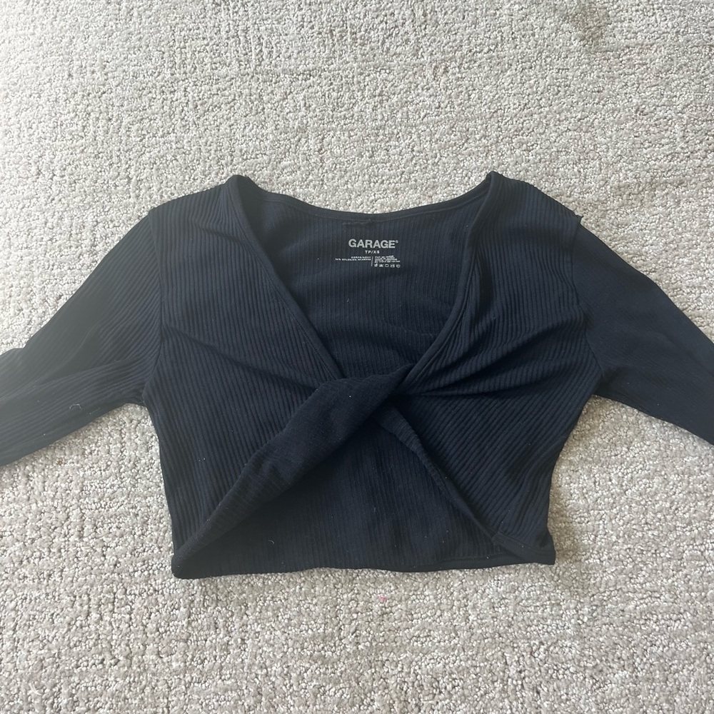 Garage twist crop top